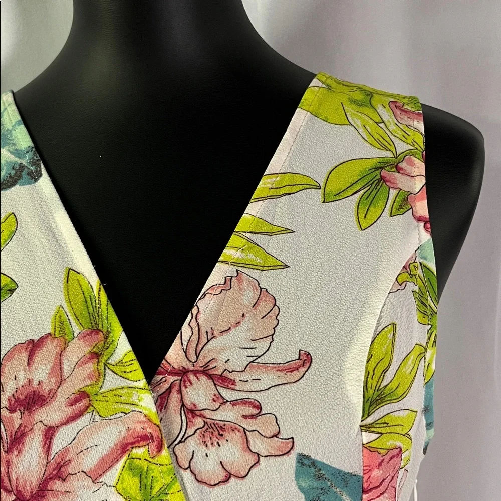 Entro White Multicolor Tropical Floral Print Sleeveless V-Neck A-Line Dress
